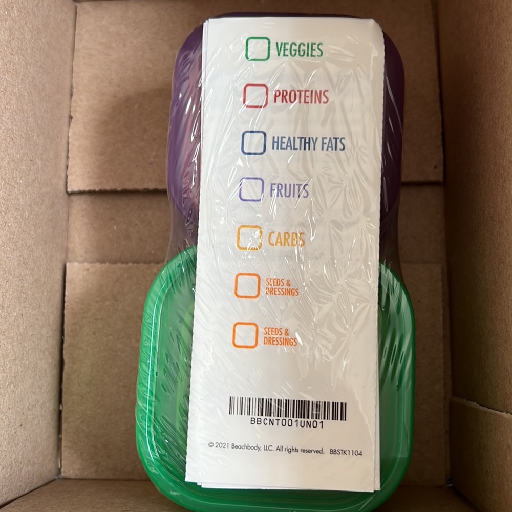 21 Day Fix DVD Set, Portion Containers, Meal Plan + More. - Picture 4 of 5